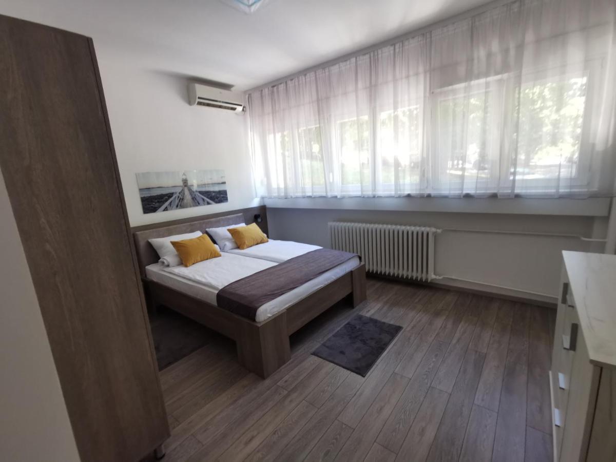 Апартаменты Pavlovic 1 Dedinje
